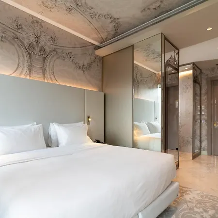 Dos Reis By The Beautique