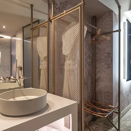 Dos Reis By The Beautique Hotel 4*