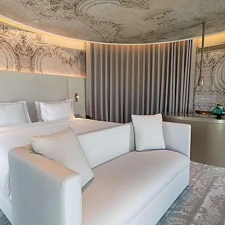 Dos Reis By The Beautique 4*