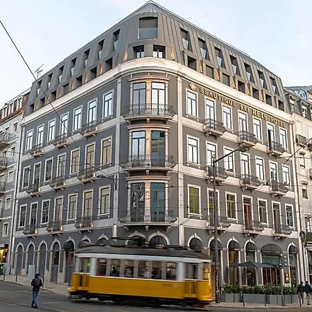 Dos Reis By The Beautique Hotel 4*