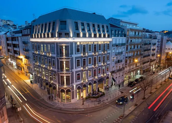 Dos Reis By The Beautique