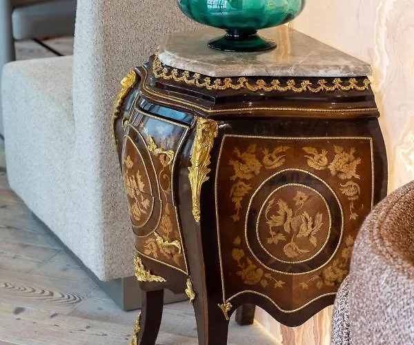 Dos Reis By The Beautique リスボン